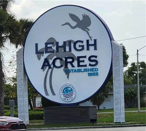 Lehigh Acres, FL 33936,816 Robert AVE