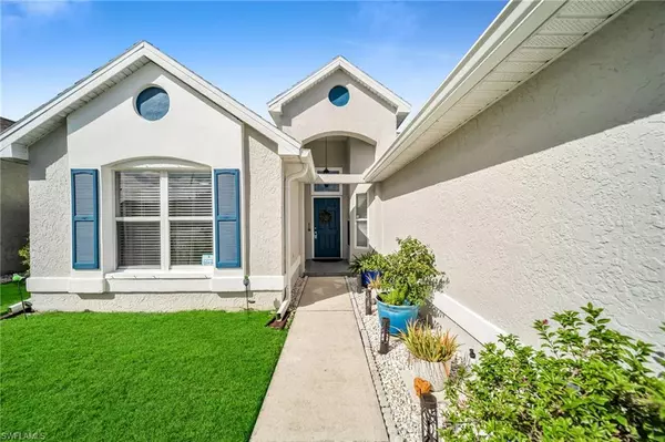Fort Myers, FL 33919,15069 Cloverdale DR