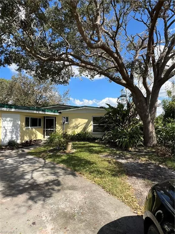 Fort Myers, FL 33901,3843 LAPALMA ST