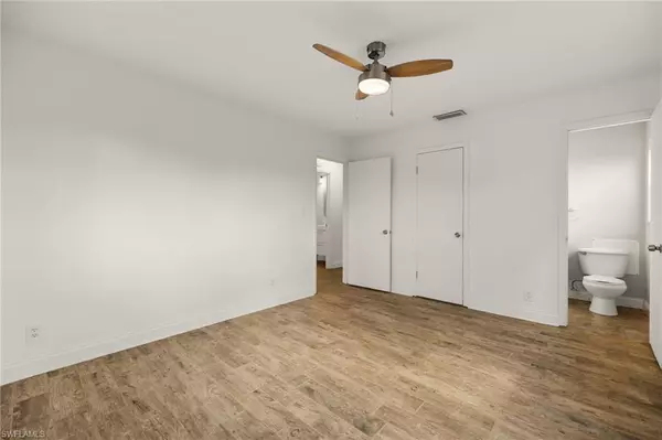 Fort Myers, FL 33901,3843 LA PALMA ST