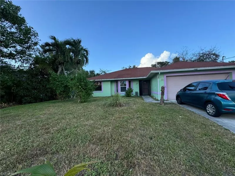 5301 17th AVE SW, Naples, FL 34116