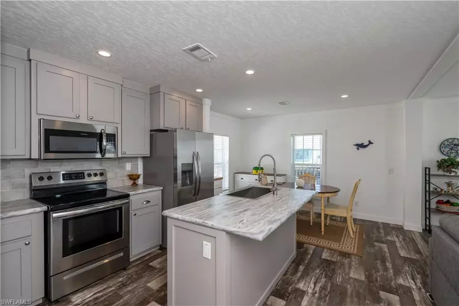 2738 Heron CT, St. James City, FL 33956