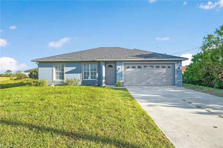 543 Pachman CIR, Lehigh Acres, FL 33974