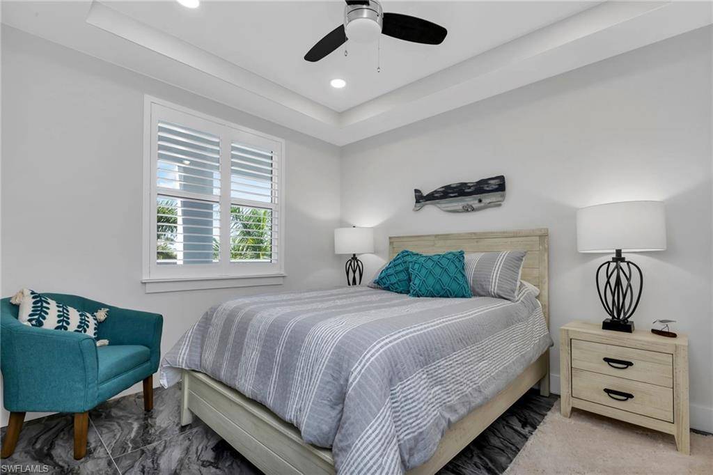 Punta Gorda, FL 33950,1425 Park Beach CIR #127