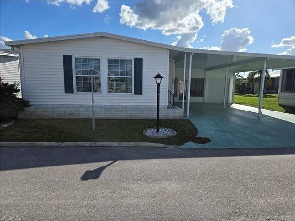 168 Yancey LN, North Fort Myers, FL 33903