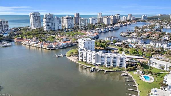 300 Park Shore DR #5F, Naples, FL 34103