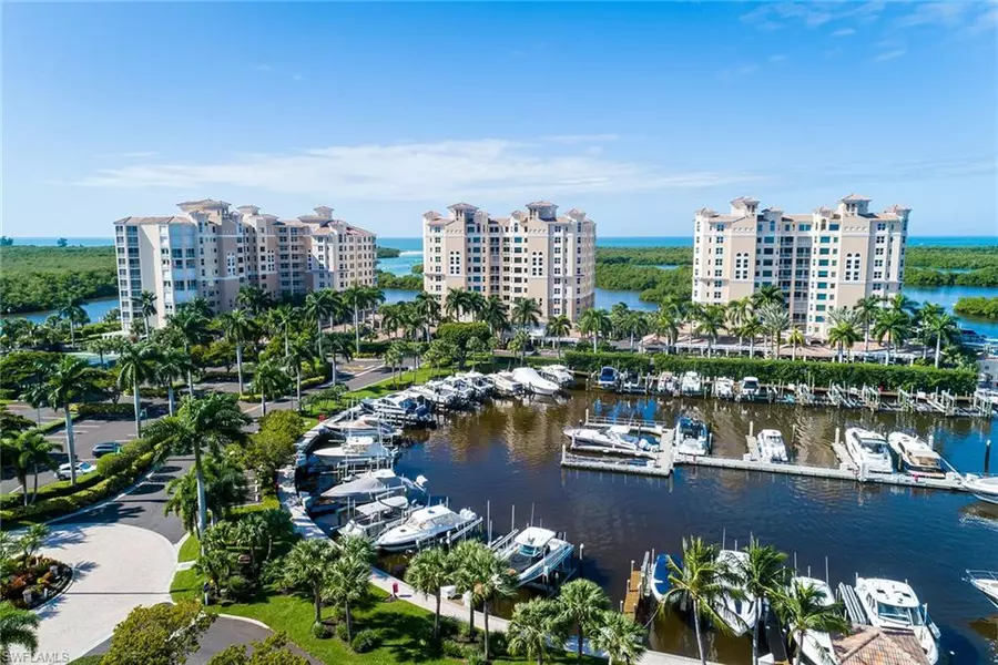 445 Dockside DR #A-804, Naples, FL 34110