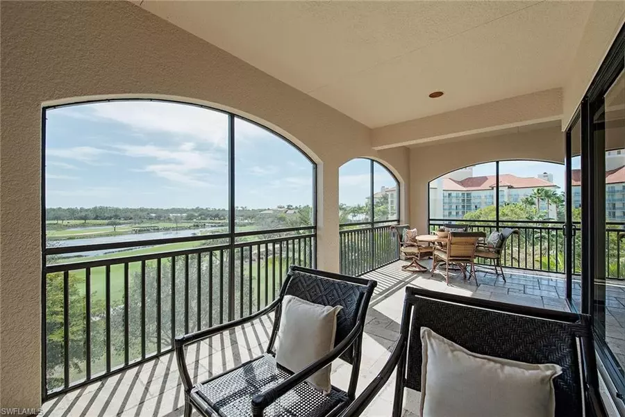 2546 Marquesa Royale LN #7-302, Naples, FL 34109