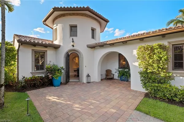 Naples, FL 34110,16999 Cortile DR