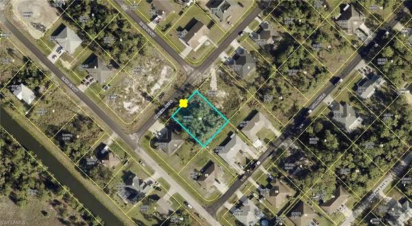 2701-2703 Matena AVE S, Lehigh Acres, FL 33973