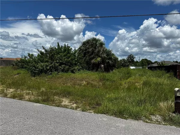 Lehigh Acres, FL 33971,2204 Christopher AVE N