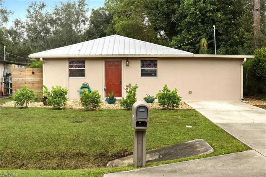 2680 Linwood AVE, Naples, FL 34112