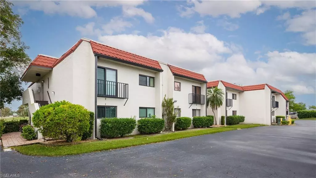 4728 Orange Grove BLVD #11, North Fort Myers, FL 33903