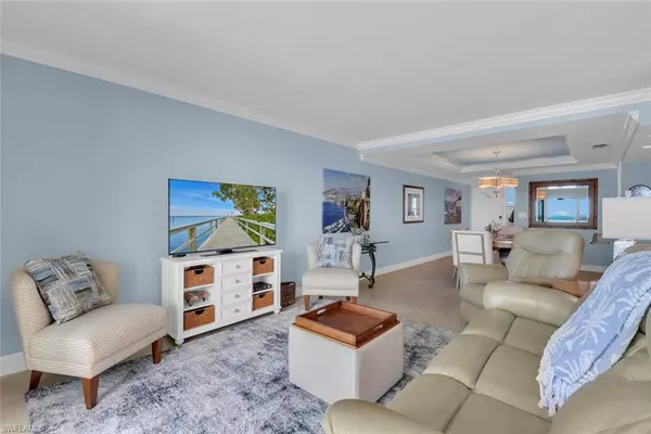 Naples, FL 34103,3443 Gulf Shore BLVD N #710