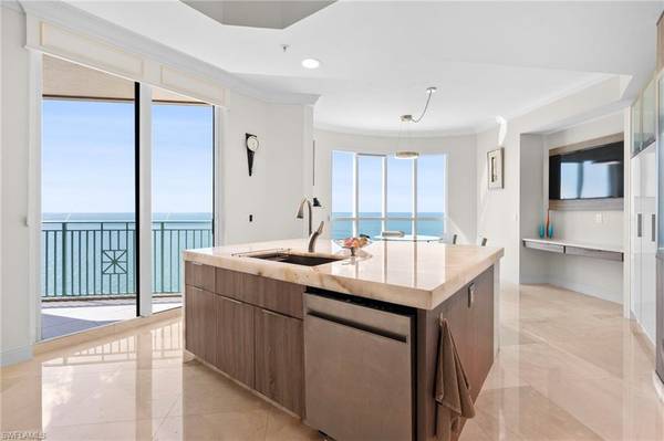 960 Cape Marco DR #1605, Marco Island, FL 34145