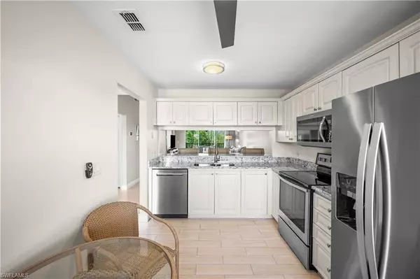 Naples, FL 34112,3041 Sandpiper Bay CIR #H305