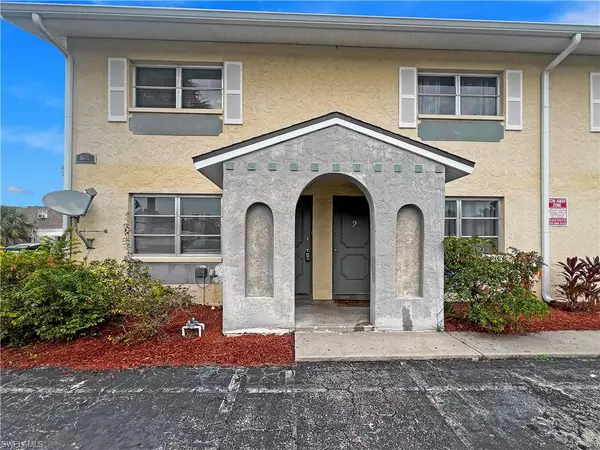 Fort Myers, FL 33919,6635 Warwick CIR #9