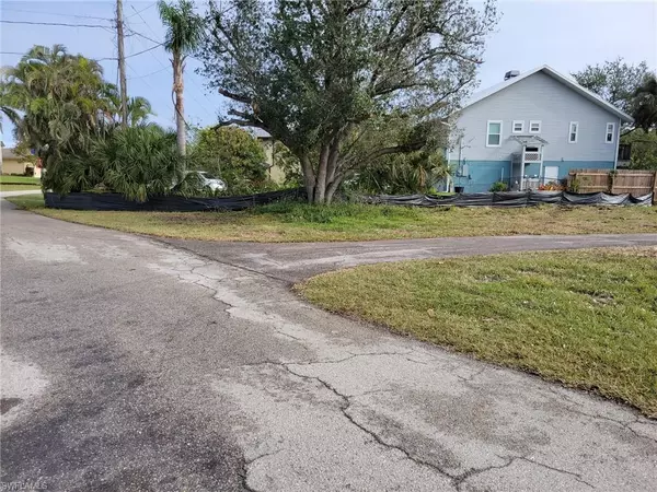 Estero, FL 33928,4770 Estego CT