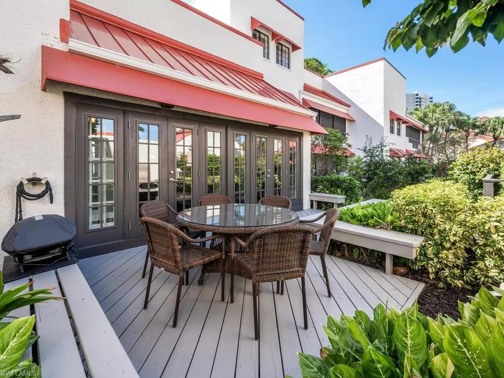 Naples, FL 34108,631 Serendipity DR