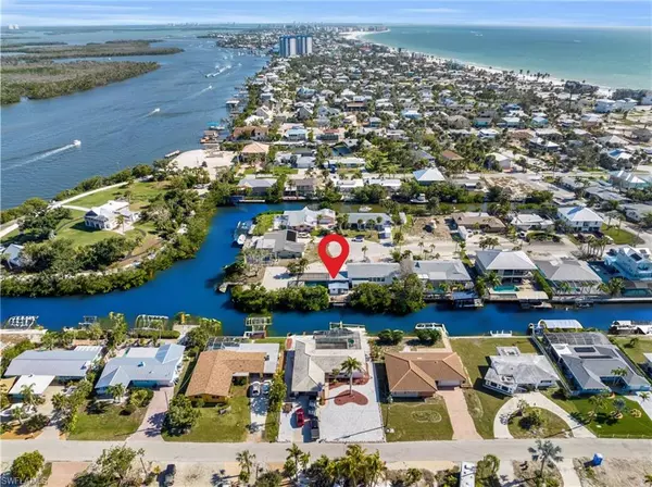 Fort Myers Beach, FL 33931,351 Jefferson CT