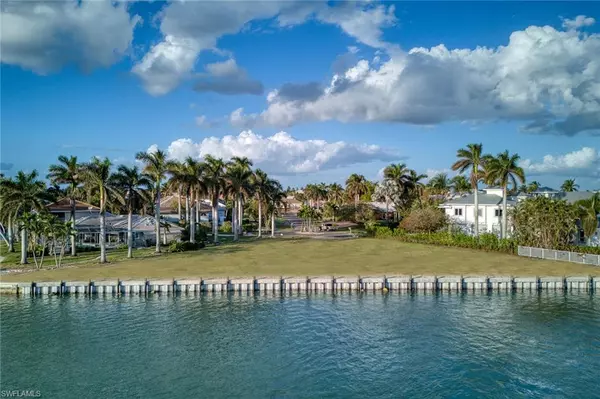 Marco Island, FL 34145,1035 Pettit CT