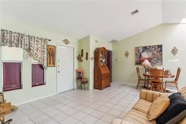 Cape Coral, FL 33914,3019 SW 14th CT