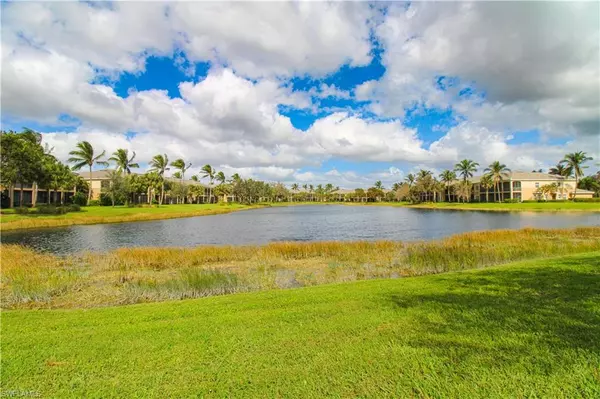 Naples, FL 34114,3153 Aviamar CIR #201