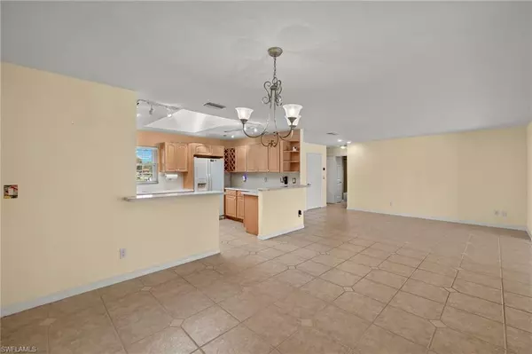 Cape Coral, FL 33904,1712 SE 28th ST