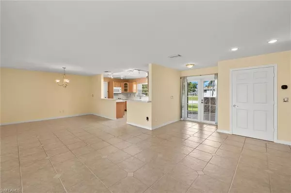 Cape Coral, FL 33904,1712 SE 28th ST