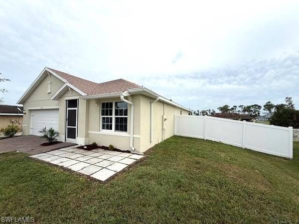 7530 Laurel Valley RD, Fort Myers, FL 33967