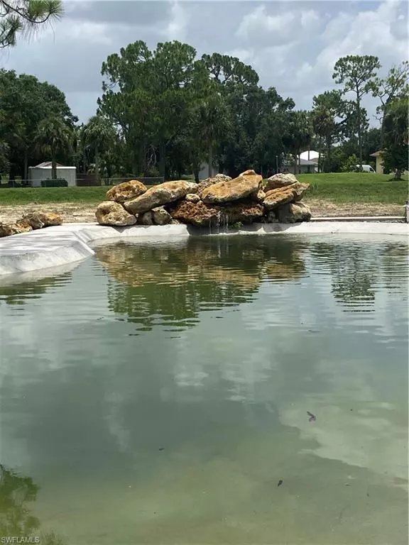 Lehigh Acres, FL 33974,891 Barbara CT