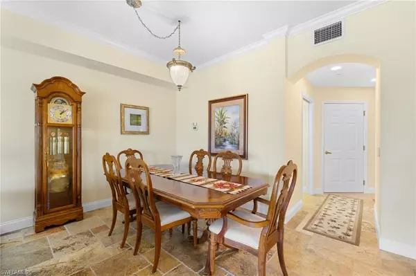 Naples, FL 34109,1570 Winding Oaks WAY #101