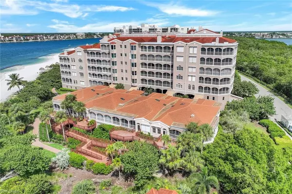 2000 Royal Marco WAY #Beach Cottage #11, Marco Island, FL 34145