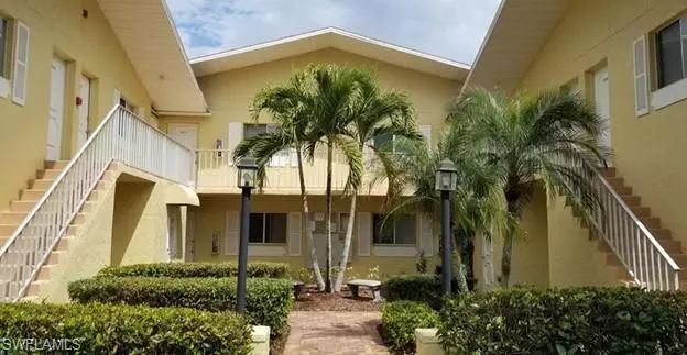 8135 Country RD #201, Fort Myers, FL 33919