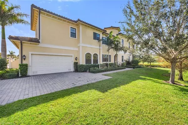 Naples, FL 34112,2473 Breakwater WAY #7102