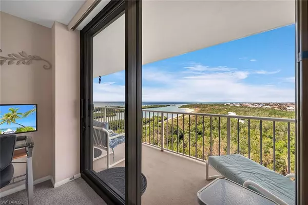 Marco Island, FL 34145,440 Seaview CT #1012