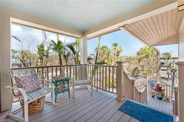 Sanibel, FL 33957,4372 Gulf Pines DR