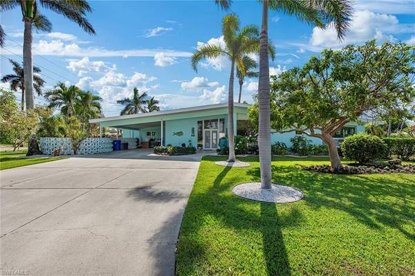 1630 Dolphin RD, Naples, FL 34102