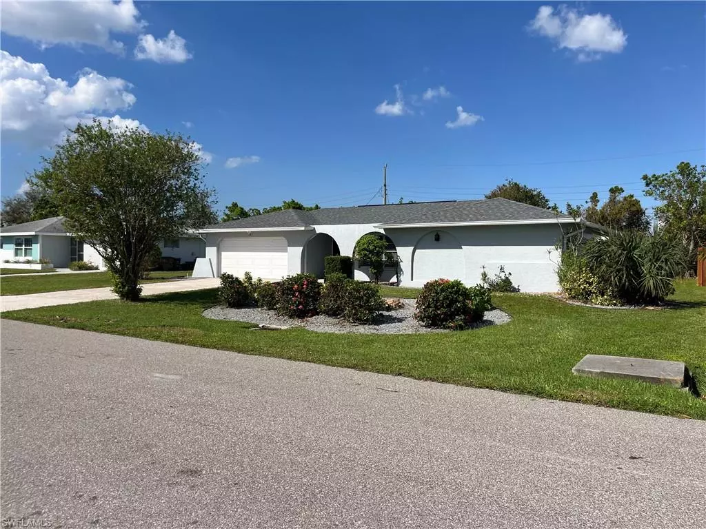 Cape Coral, FL 33904,121 SE 45th TER