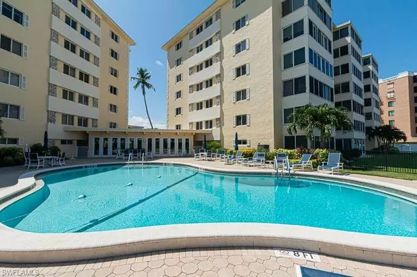 Naples, FL 34103,3410 Gulf Shore BLVD N #406