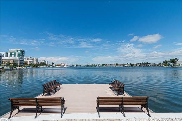 3410 Gulf Shore BLVD N #406, Naples, FL 34103