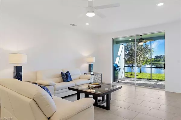 Naples, FL 34114,14623 Edgewater CIR