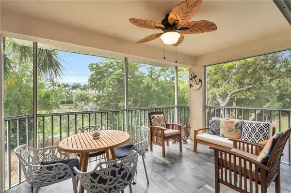 Naples, FL 34114,1006 Mainsail DR #221