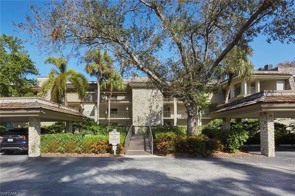 5954 Pelican Bay BLVD #212, Naples, FL 34108