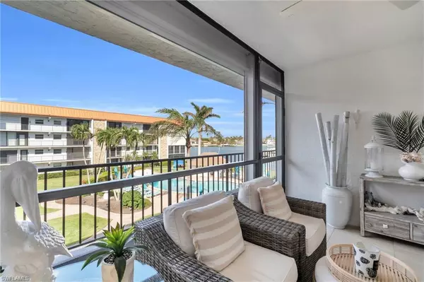 Naples, FL 34103,2900 Gulf Shore BLVD N #312