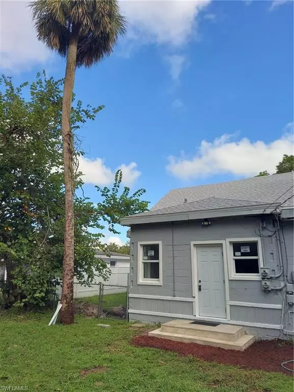 Fort Myers, FL 33901,2224 Franklin ST