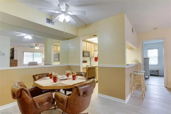 Naples, FL 34116,4351 27th CT SW #203