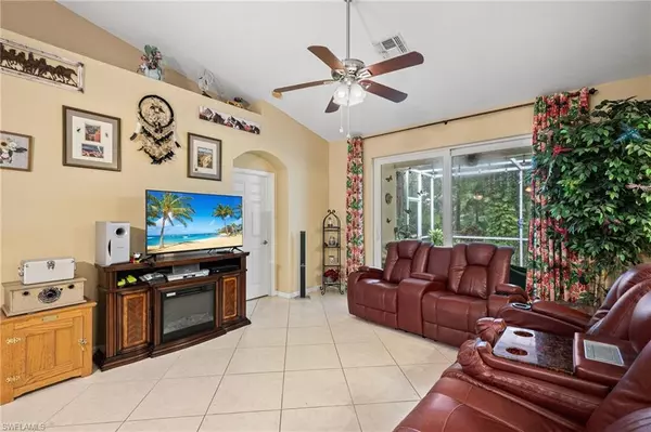 Naples, FL 34104,7452 Berkshire Pines DR