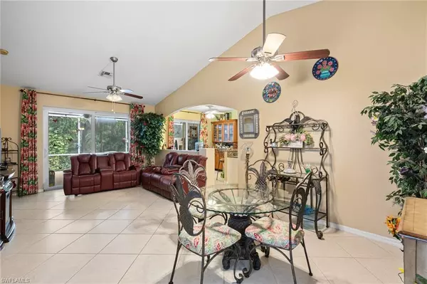 Naples, FL 34104,7452 Berkshire Pines DR