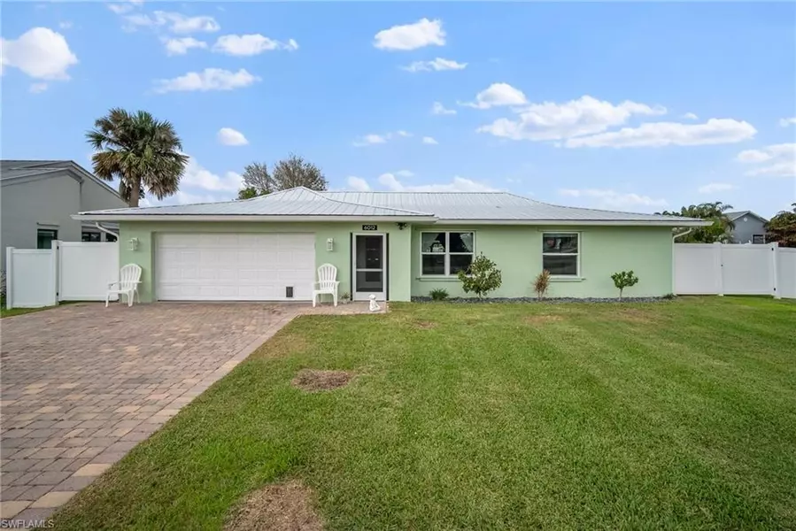 6012 Birnam Wood LN, Fort Myers, FL 33908